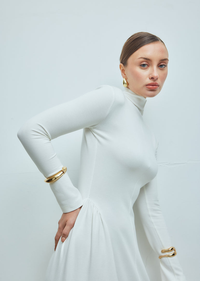 (PRE ORDER) The SHEY Dress White